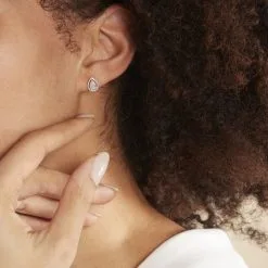 Histoire D'Or Boucles D'oreilles Puces Izia Or Blanc Diamant -Boucles d'oreilles pendantes Soldes Boutique B3OFBDW440 model0