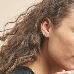 Histoire D'Or Boucles D'oreilles Puces Ainhoa Or Blanc Diamant -Boucles d'oreilles pendantes Soldes Boutique B3OFBDW471 model0