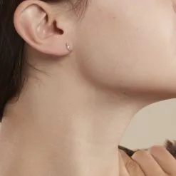 Histoire D'Or Boucles D'oreilles Puces Eirena Or Blanc Diamant 7 Histoire D'Or Boucles D'oreilles Puces Eirena Or Blanc Diamant -Boucles d'oreilles pendantes Soldes Boutique B3OFBDW510 model0