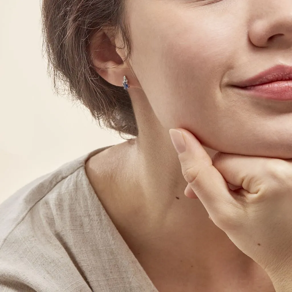 Histoire D'Or Boucles D'oreilles Puces Marie Or Blanc Saphir Et Diamant 4 Histoire D'Or Boucles D'oreilles Puces Marie Or Blanc Saphir Et Diamant – Image 4