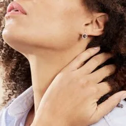 Histoire D'Or Boucles D'oreilles Pendantes Katerynn Or Blanc Saphir Diamants 9 Histoire D'Or Boucles D'oreilles Pendantes Katerynn Or Blanc Saphir Diamants -Boucles d'oreilles pendantes Soldes Boutique B3OFBSB112 model1