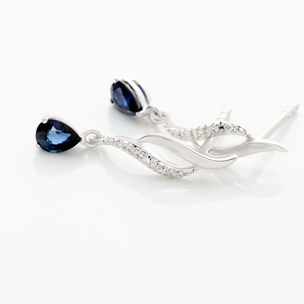 Histoire D'Or Boucles D'oreilles Puces Nolia Or Blanc Saphir Et Diamant 3 Histoire D'Or Boucles D'oreilles Puces Nolia Or Blanc Saphir Et Diamant – Image 3