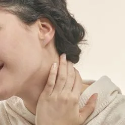 Histoire D'Or Boucles D'oreilles Puces Edy Serti Clos Or Blanc Topaze 7 Histoire D'Or Boucles D'oreilles Puces Edy Serti Clos Or Blanc Topaze -Boucles d'oreilles pendantes Soldes Boutique B3OFBTB001 model0