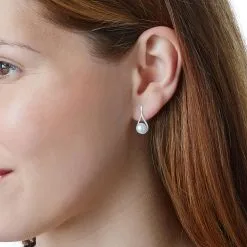 Histoire D'Or Boucles D'oreilles Puces Elisabeth Or Jaune Diamant Et Saphir 5 Histoire D'Or Boucles D'oreilles Puces Elisabeth Or Jaune Diamant Et Saphir -Boucles d'oreilles pendantes Soldes Boutique B3OFBU2070 model0