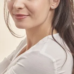 Histoire D'Or Boucles D'oreilles Puces Eleanor Fleur Or Jaune Oxyde De Zirconium -Boucles d'oreilles pendantes Soldes Boutique B3OFJZW402 model0